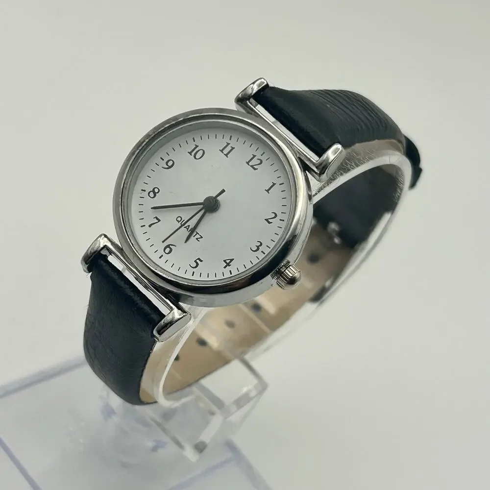 Women’s Silver Classic Quartz Watch Black Leather Working New Battery